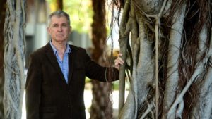 Ex-Colonel Praises Critical Campaign
